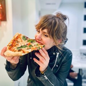 Meet your Posher, Casey